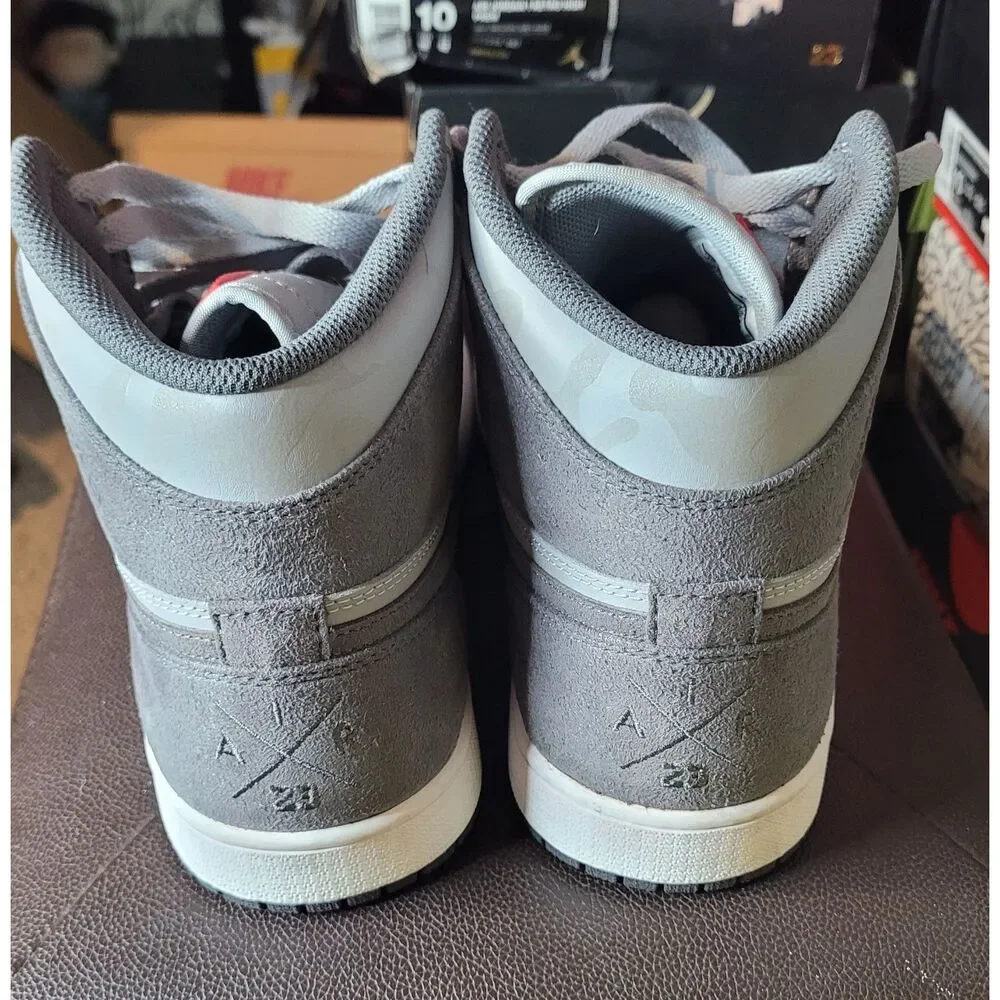Air Jordan 1 Retro High Premium Grey Camo 3M AA3993-027 Men’s Sz 10 VNDS